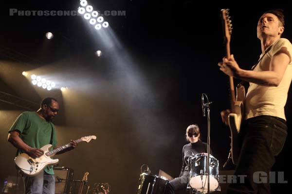 THE GORIES - 2015-05-22 - PARIS - Espace Charlie Parker - Grande Halle - 